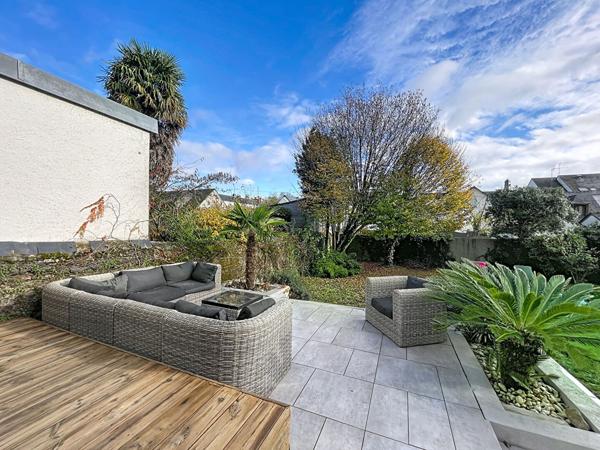 Magnifique maison angevine à vendre en plein centre ville d'ANGERS comprenant 4 chambres, garage et jardin !