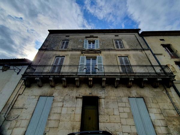 Grande maison de caractère à rénover – 185 m² – Mareuil en Périgord (24340)