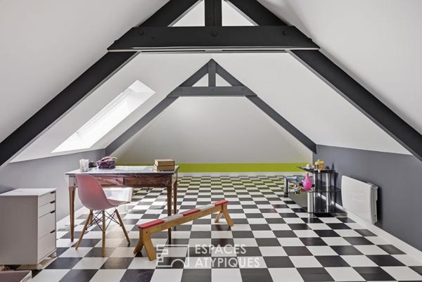 Maison d’architecte avec dépendance dans un parc