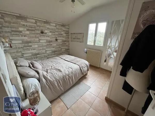 Maison à louer 7 pièces 140.74m² Nîmes (30000)