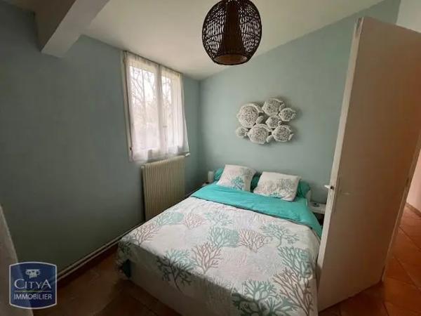 Maison à louer 7 pièces 140.74m² Nîmes (30000)