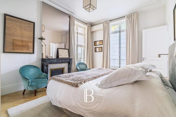 Neuilly-sur-Seine, Appartement 1 Chambre -  92 m² à vendre