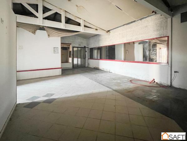 Bâtiment 225 m2 sur terrain de 4000 m2