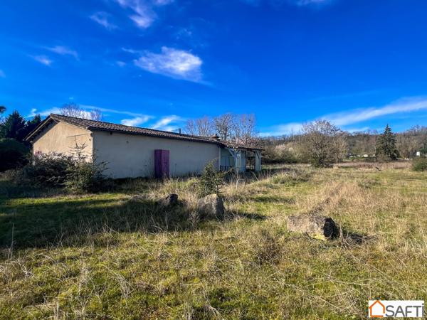 Bâtiment 225 m2 sur terrain de 4000 m2