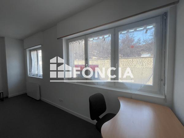 Location Studio meublé 36.99 m² - 20 RUE DE WAILLY Charleville-mezieres 08000