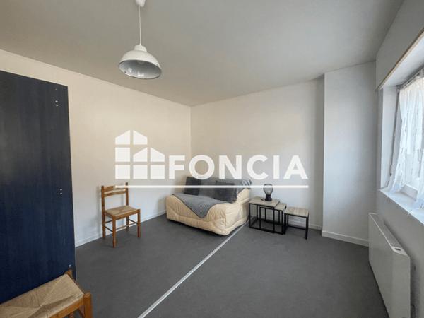 Location Studio meublé 36.99 m² - 20 RUE DE WAILLY Charleville-mezieres 08000