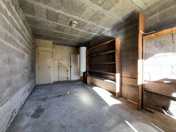 Maison à vendre 47 000 € Roumazières-Loubert 3 p 67 m² DPE E