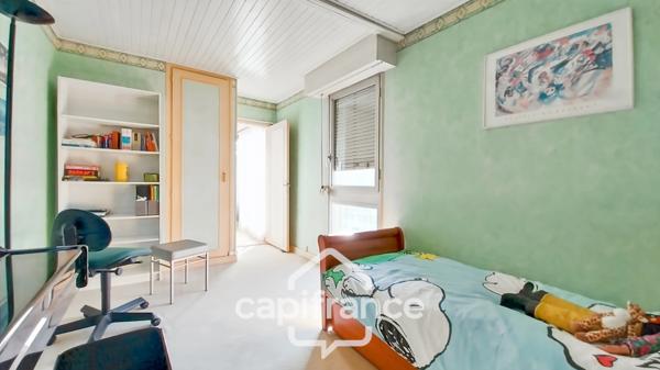 Limeil-Brévannes-A vendre appartement familial-120m2-4 chambres-3ème et dernier étage-Triple exposition-Parking-cave