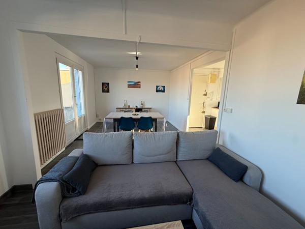 APPARTEMENT 2 CHAMBRES AVEC BALCON A CARCASSONNE