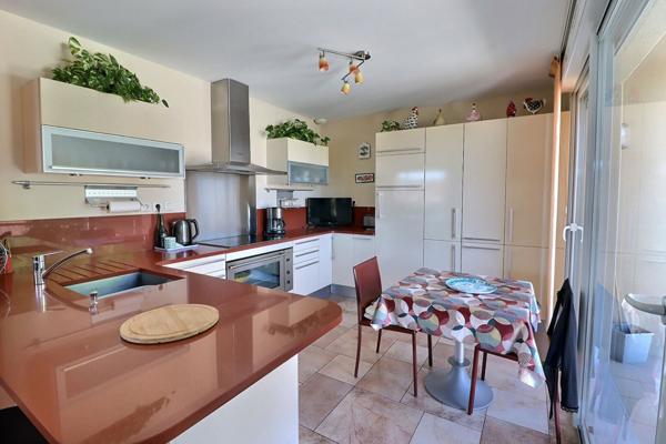 Appartement avec terrasse dernier étage à Figeac