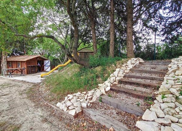 Maison à vendre    6 pièces •  Rochefort-du-Gard