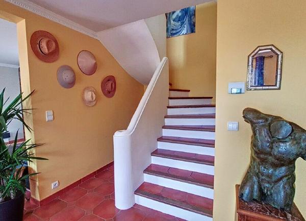 Maison à vendre    6 pièces •  Rochefort-du-Gard