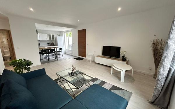 Appartement à louer    6 pièces •  Pessac