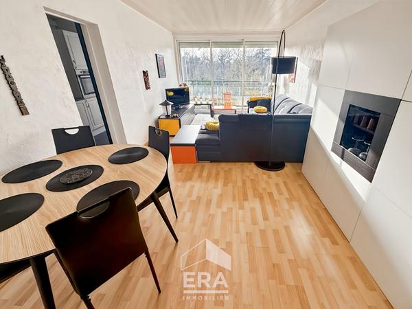 Appartement T4 de 76 m² avec place de parking et cave.