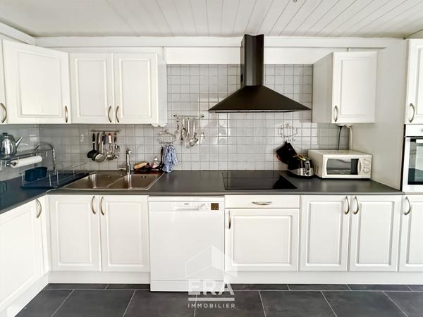 Appartement T4 de 76 m² avec place de parking et cave.