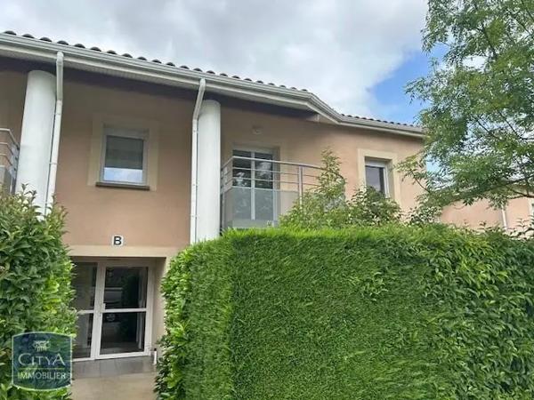 Appartement à louer 2 pièces 47.6m² Pamiers (09100)