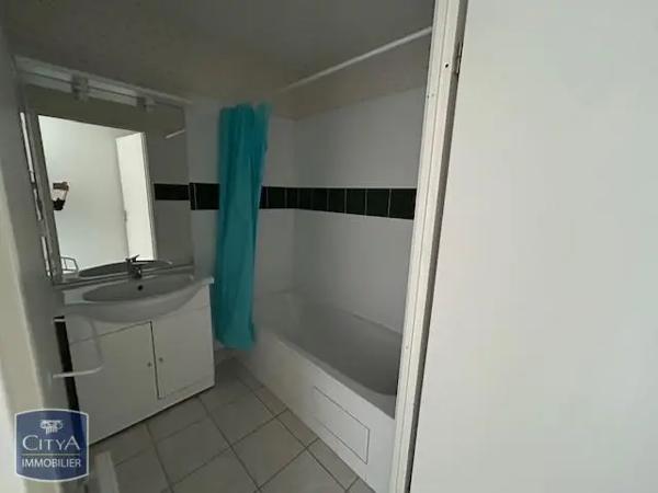 Appartement à louer 2 pièces 47.6m² Pamiers (09100)