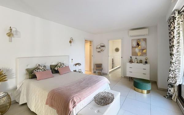 Appartement à vendre    3 pièces •  Saint-Raphaël