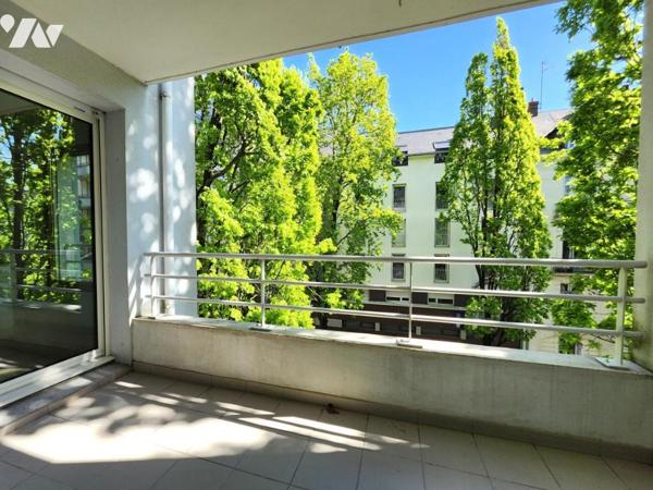 NANTES Centre - T3 rue Paul Bellamy avec balcon et parking