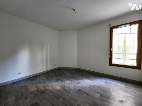 NANTES Centre - T3 rue Paul Bellamy avec balcon et parking