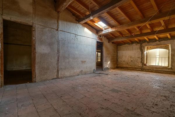 CARCASSONNE VILLEMOUSTAUSSOU Maison en pierre 275m² (176 m² hab). avec deux entrées indépendantes