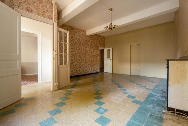 CARCASSONNE VILLEMOUSTAUSSOU Maison en pierre 275m² (176 m² hab). avec deux entrées indépendantes