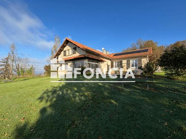 À vendre Maison 7 pièces 222 m² - Yvrac-et-malleyrand 16110