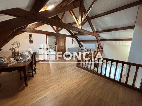 À vendre Maison 7 pièces 222 m² - Yvrac-et-malleyrand 16110