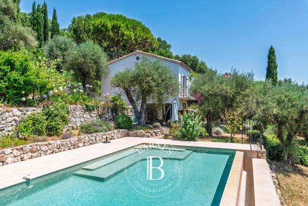 Châteauneuf-Grasse, Villa 4 Chambres -  135 m² à vendre