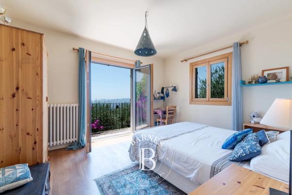 Châteauneuf-Grasse, Villa 4 Chambres -  135 m² à vendre