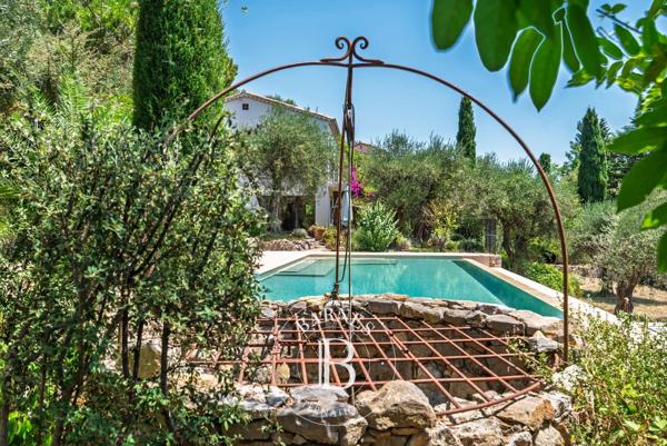 Châteauneuf-Grasse, Villa 4 Chambres -  135 m² à vendre