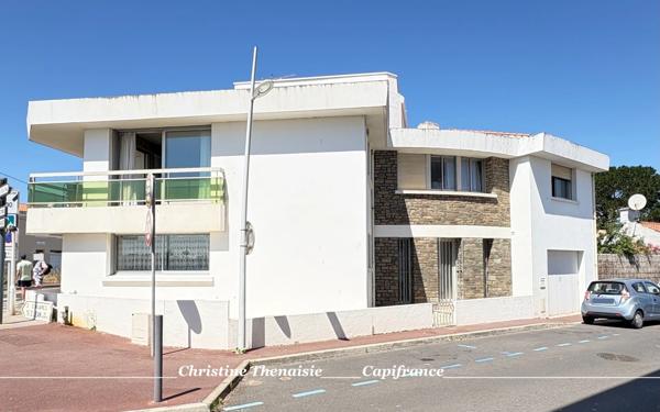 Maison à vendre 8 pièces VUE MER et PORT, Garage, à 5OO m. de la plage de Boisvinet SAINT GILLES CROIX DE VIE (85)
