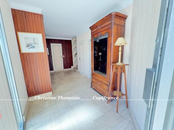 Maison à vendre 8 pièces VUE MER et PORT, Garage, à 5OO m. de la plage de Boisvinet SAINT GILLES CROIX DE VIE (85)