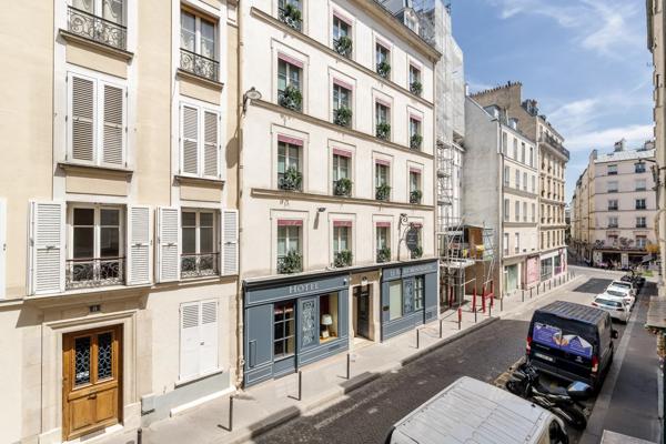 Appartement Paris 18 e - RUE CONSTANCE