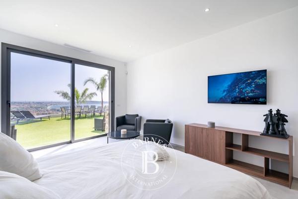 Vallauris, Villa 5 Chambres -  309 m² à vendre
