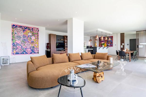 Vallauris, Villa 5 Chambres -  309 m² à vendre