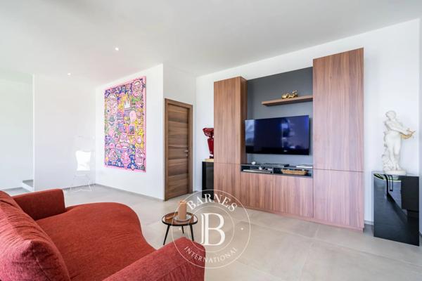 Vallauris, Villa 5 Chambres -  309 m² à vendre