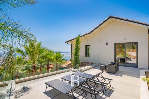 Vallauris, Villa 5 Chambres -  309 m² à vendre