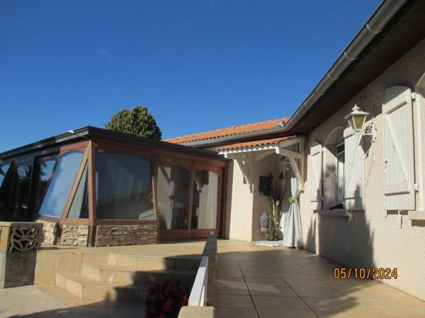 Maison à vendre 8 pièces (09)