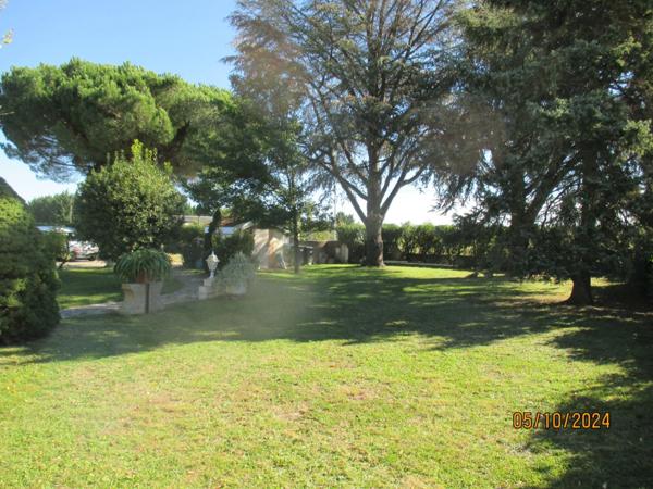 Maison à vendre 8 pièces (09)