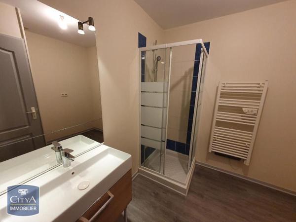 Appartement à louer 4 pièces 84.7m² Buzançais (36500)