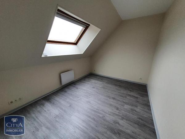 Appartement à louer 4 pièces 84.7m² Buzançais (36500)