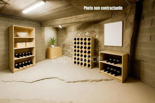 Capifrance – L’immobilier autrement Un bien rare, une adresse confidentielle, un potentiel à révéler. À Agde, au cœur du centre historique, découvrez une propriété de caractère à réinventer, avec terr