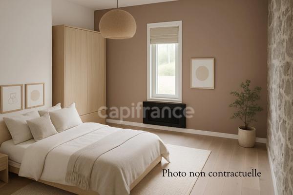 Capifrance – L’immobilier autrement Un bien rare, une adresse confidentielle, un potentiel à révéler. À Agde, au cœur du centre historique, découvrez une propriété de caractère à réinventer, avec terr