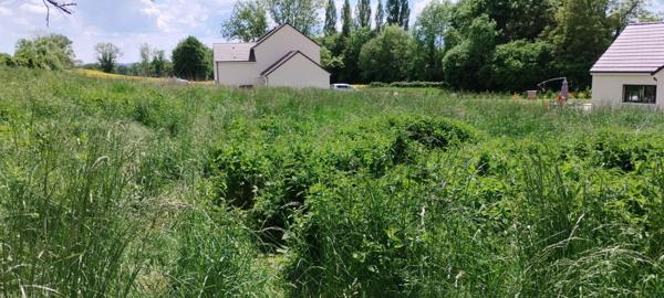 21320 POUILLY EN AUXOIS - Terrain constructible 1202 m2 - Beaume commune de Créancey