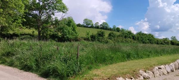 21320 POUILLY EN AUXOIS - Terrain constructible 1202 m2 - Beaume commune de Créancey