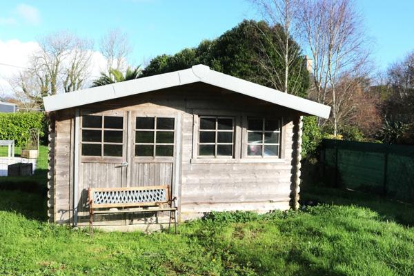 Maison à vendre plein pied 5 pièces PLONEOUR LANVERN (29) de 2018 sur 544 m2 Sans travaux.