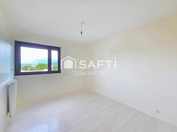 Grand T3 traversant coeur de Seynod