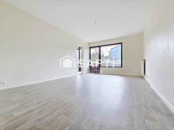 Grand T3 traversant coeur de Seynod