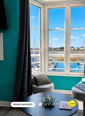 Appartement T3 atypique en duplex avec vue sur le port et l'océan au coeur du Port du Crouesty